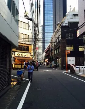 日販ビルの外観