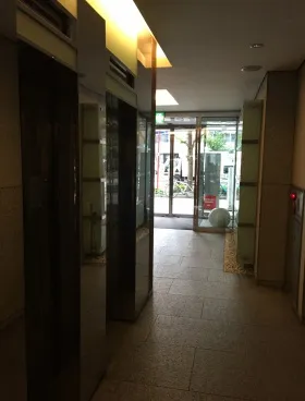 セントラルビルの外観