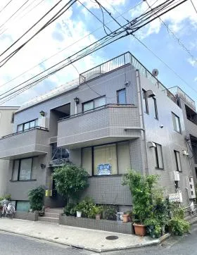 ROCK1STビルの外観