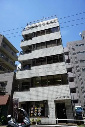 小林ビルの外観