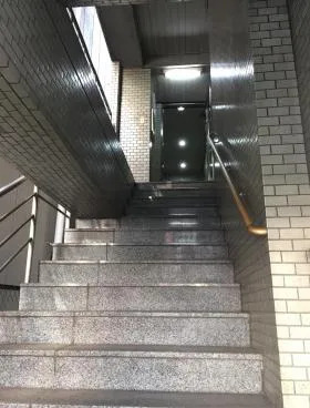 新雅ビルの外観