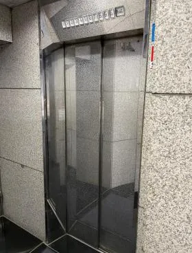 青山丸竹ビルの外観