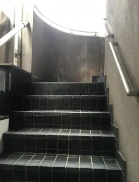 東園ビルの外観