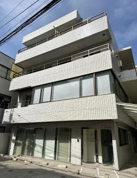 大塚ビルの外観