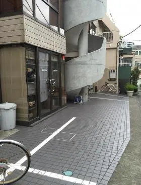 K・I・Tビルの外観