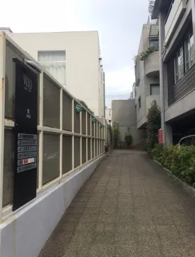 VICOLO南青山ビルの外観