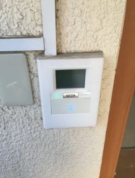 昌栄マンションビルの外観