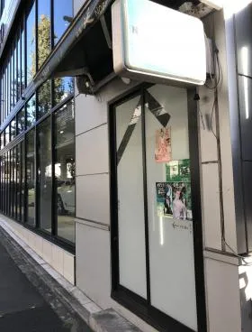クリスタルスクエア南青山の外観