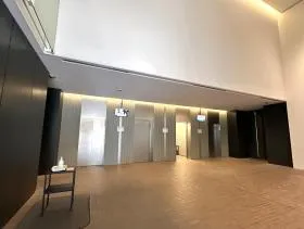 ラティス青山スクエアの外観