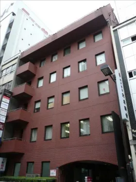 ウエノエストビルの外観