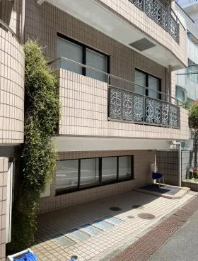 梅原ビルの外観