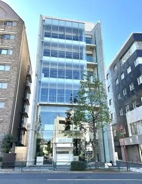 SS神宮前ビルの外観