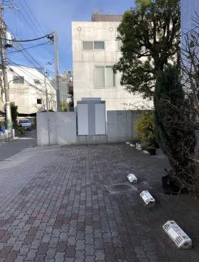 TOMY’S HOUSEビルの外観