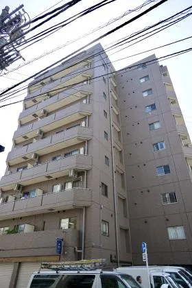 ファーストコートの外観
