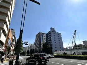 寿ビルの外観