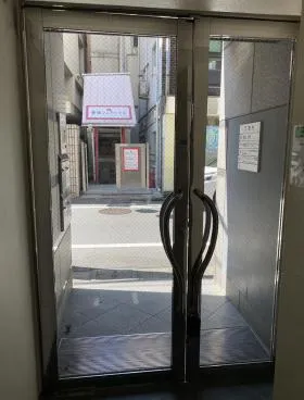新宿NTビルの外観