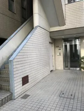 佐藤ビルの外観