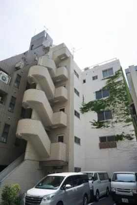 佐藤ビルの外観