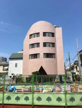 枝ビルの外観