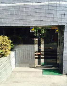 西新宿大和ビルの外観