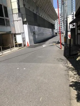 八洲ビルの外観