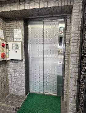 近江屋ビルの外観