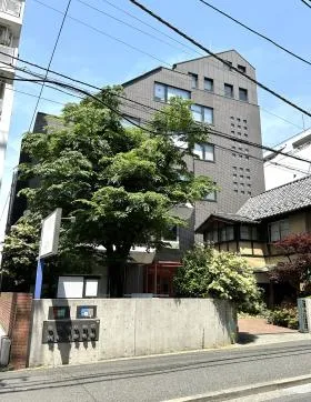 高橋ビルの外観