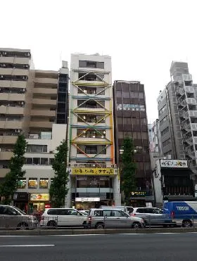中根ビルの外観