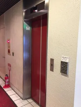 中根ビルの外観