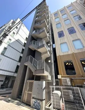 鮨源ビルの外観