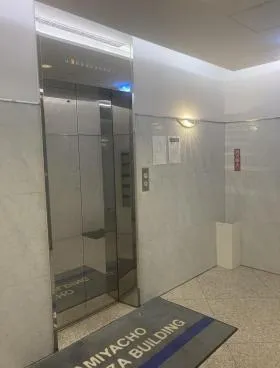 神谷町プラザビルの外観