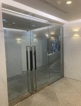 神谷町プラザビルの外観