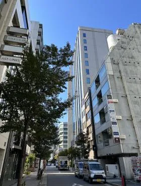 PMO新日本橋ビルの外観