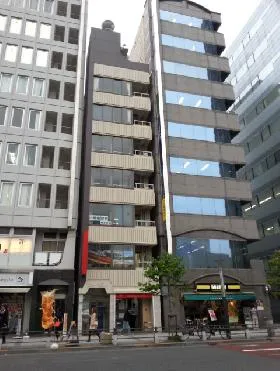 コシバビルの外観