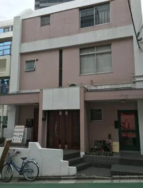 岡本ビルの外観