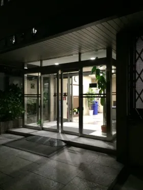 東部ビルの外観
