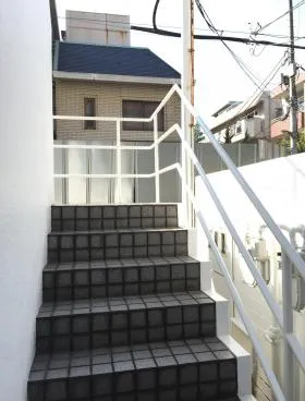 六番町ハウスビルの外観