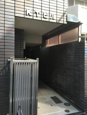 KTビルの外観