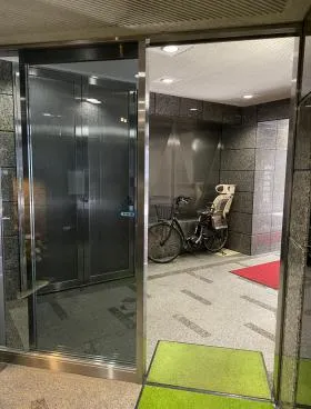 西新橋YSビルの外観