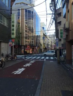 ヤノビルの外観