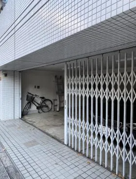 フラットMビルの外観