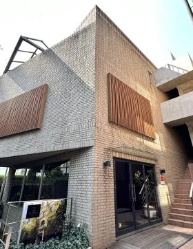 パインビレッジアネックスの外観