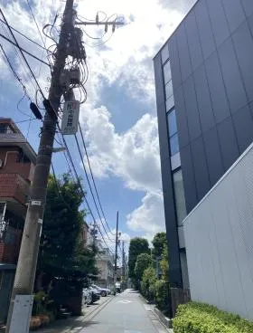 AKビルの外観
