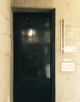 カツラビルの外観