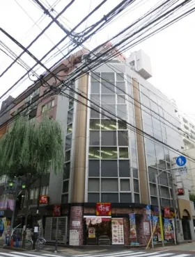 新花ビルの外観