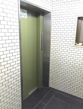 松本ビルの外観
