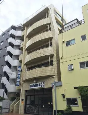 臼井ビルの外観
