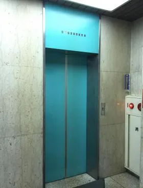ニュー小林ビルの外観