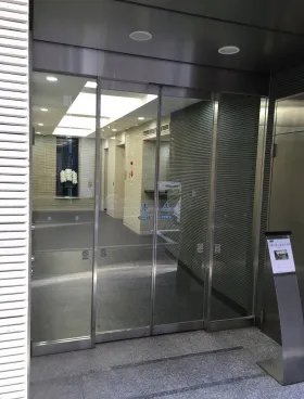 KCIビルの外観