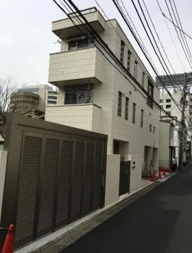 グレープハウス南青山の外観